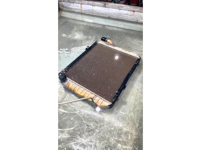 【いすゞ フォワード FRR12 ラジエーター】ラジエター 水漏れ オーバーヒート