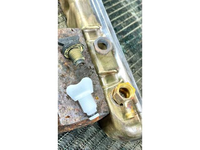 【シボレー ステップバン P30 ラジエーター】ラジエター 水漏れ オーバーヒート キッチンカー CHEVROLET STEPVAN