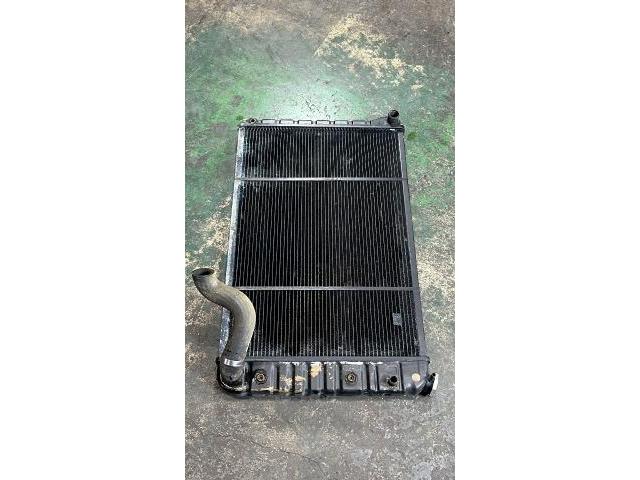 【シボレー ステップバン P30 ラジエーター】ラジエター 水漏れ オーバーヒート キッチンカー CHEVROLET STEPVAN