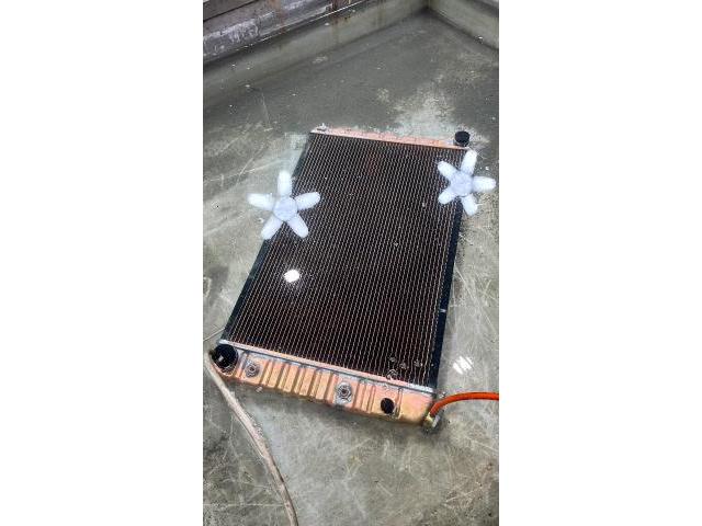 【シボレー ステップバン P30 ラジエーター】ラジエター 水漏れ オーバーヒート キッチンカー CHEVROLET STEPVAN