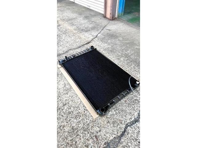 【シボレー ステップバン P30 ラジエーター】ラジエター 水漏れ オーバーヒート キッチンカー CHEVROLET STEPVAN