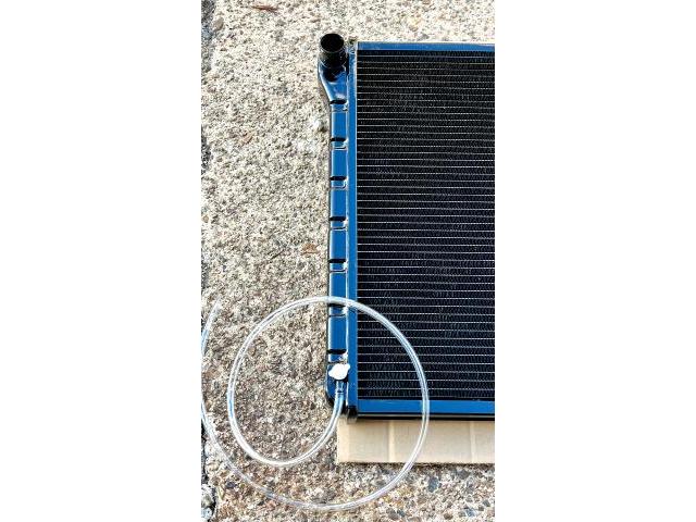 【シボレー ステップバン P30 ラジエーター】ラジエター 水漏れ オーバーヒート キッチンカー CHEVROLET STEPVAN