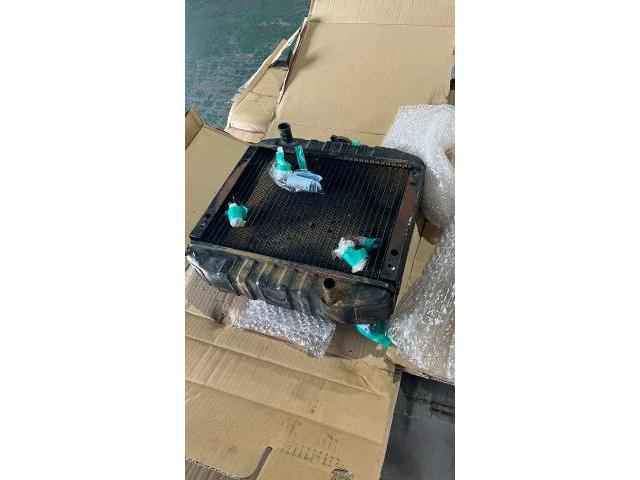 【イセキ TU205 トラクター ラジエーター】ラジエター 水漏れ オーバーヒート
