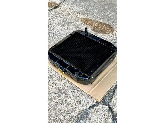 【イセキ TU205 トラクター ラジエーター】ラジエター 水漏れ オーバーヒート