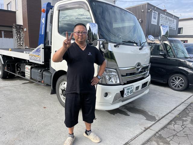 スタッフ紹介2