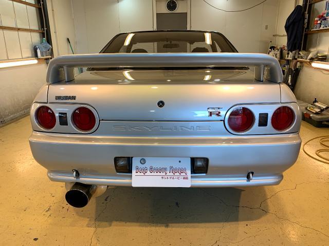 日産　スカイライン　R32 GT-R シルバー　Vスペック2　アルミフード　デントリペア

神奈川　湘南　藤沢

