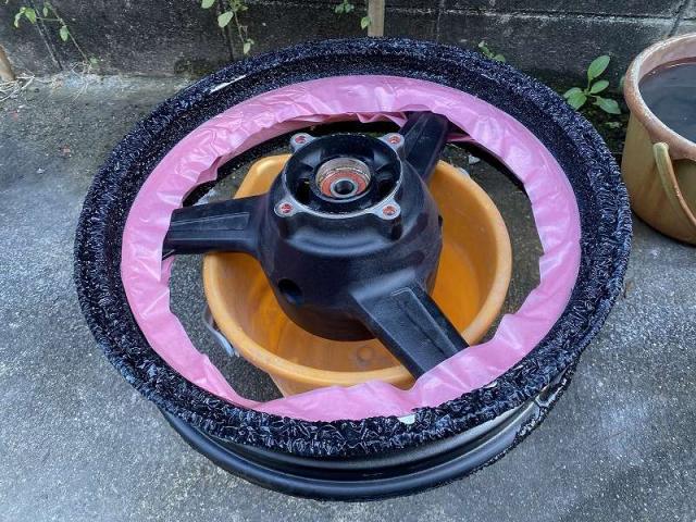 カワサキ ゼファーホイール　ポリッシュ加工【呉市・東広島市でお車の傷・凹み修理・板金・塗装・各種パーツ取付などお車の事なら井川自動車にお任せ下さい！】