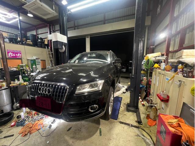 アウディ　Q5 ドライブシャフトブーツ交換作業　持ち込み交換