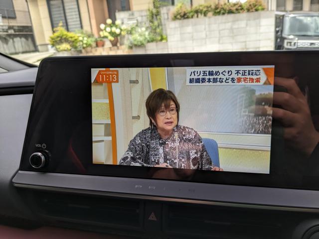 トヨタ　60系プリウス　パーツ持ち込み取り付け　テレビナビキャンセラー取り付け　滋賀県　近江八幡市　パーツ持ち込み取り付け大歓迎です！！　エンジンオイルボトルキープ始めました！！