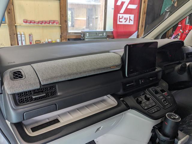 ホンダ　ステップワゴン　パーツ持ち込み取り付け　テレビナビキャンセラー取り付け　滋賀県　近江八幡市　パーツ持ち込み取り付け大歓迎です！！