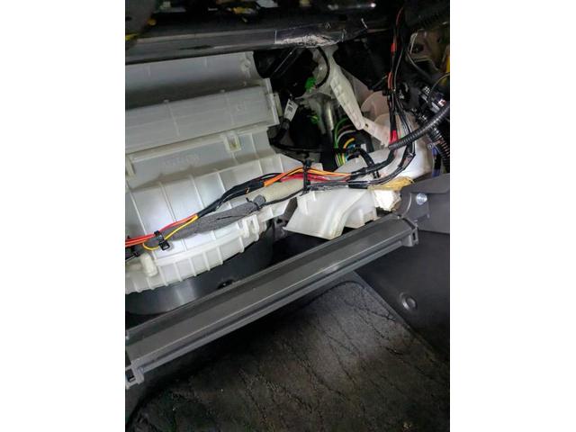 ホンダ　ステップワゴンスパーダ　持込みレーダー取付　パーツ持ち込み大歓迎　・車検【車検後に令和6年度産のみずかがみ5Kｇプレゼントしております】・板金、ボディコーティング受付中　滋賀県　近江八幡市　野洲市　草津市　守山市　湖南市　