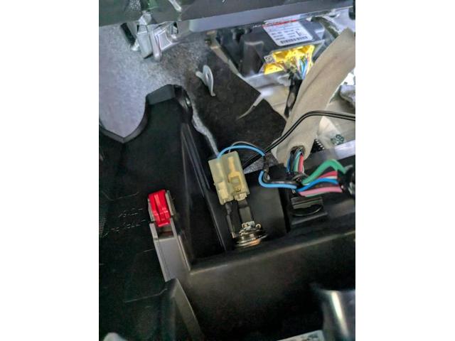 スズキ　ジムニー　社外テールレンズ持ち込み取り付け　パーツ持込取り付け大歓迎　・車検【車検後に令和7年度産の新米みずかがみ5Kｇプレゼントしております】・板金、ボディコーティング受付中　滋賀県　近江八幡市　野洲市　草津市　東近江市　大津市