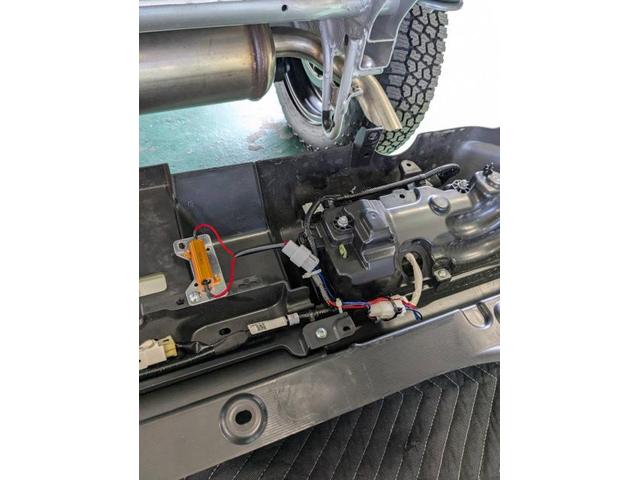 スズキ　ジムニー　社外テールレンズ持ち込み取り付け　パーツ持込取り付け大歓迎　・車検【車検後に令和7年度産の新米みずかがみ5Kｇプレゼントしております】・板金、ボディコーティング受付中　滋賀県　近江八幡市　野洲市　草津市　東近江市　大津市