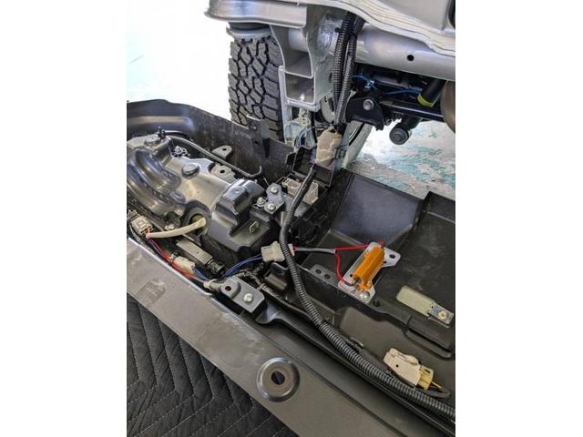 スズキ　ジムニー　社外テールレンズ持ち込み取り付け　パーツ持込取り付け大歓迎　・車検【車検後に令和7年度産の新米みずかがみ5Kｇプレゼントしております】・板金、ボディコーティング受付中　滋賀県　近江八幡市　野洲市　草津市　東近江市　大津市