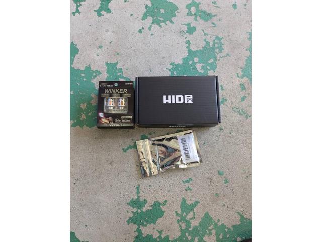 スズキ　スペーシア　ヘッドライトバルブ持ち込み交換　パーツ持込取り付け大歓迎　・車検【車検後に令和7年度産の新米みずかがみ5Kｇプレゼントしております】・板金、ボディコーティング受付中　滋賀県　近江八幡市　野洲市　草津市　東近江市　大津市