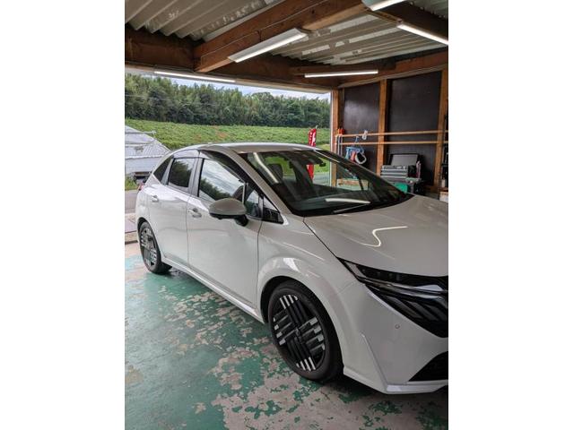 日産　オーラ　持ち込みテレビキャンセラー取り付け　パーツ持込取り付け大歓迎　・車検【車検後に令和7年度産の新米みずかがみ5Kｇプレゼントしております】・板金、ボディコーティング受付中　滋賀県　近江八幡市　野洲市　草津市　東近江市　大津市