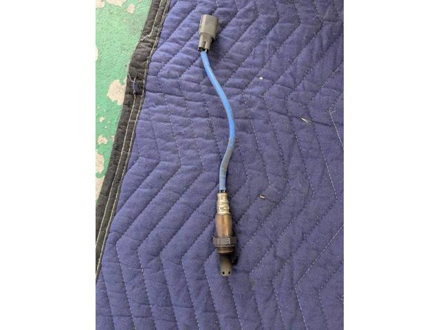 ダイハツ　タント　パーツ持ち込みO2センサー交換　パーツ持ち込み大歓迎　・車検【車検後に令和7年度産の新米みずかがみ5Kｇプレゼントしております】・板金、ボディコーティング受付中　滋賀県　近江八幡市　野洲市　草津市　東近江市　大津市