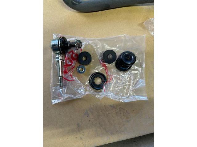 スズキ　パレット　スタビライザーリンク交換