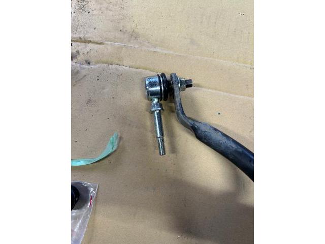 スズキ　パレット　スタビライザーリンク交換