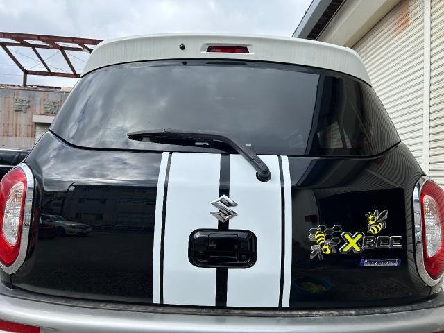 スズキ　クロスビー　リアゲート新品交換　塗装