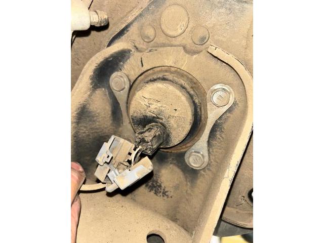 トヨタ　エスクァイア　リアハブベアリング交換