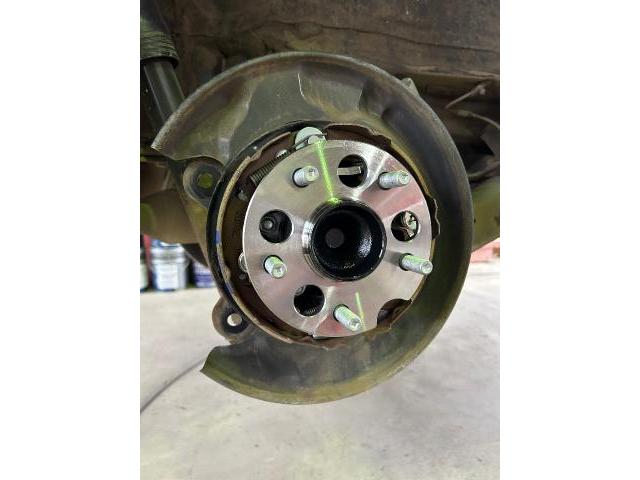 トヨタ　エスクァイア　リアハブベアリング交換