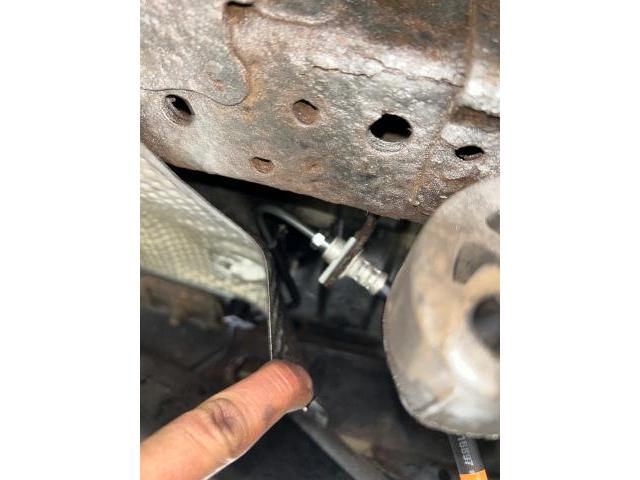 トヨタ　エスティマ　ブレーキ配管交換