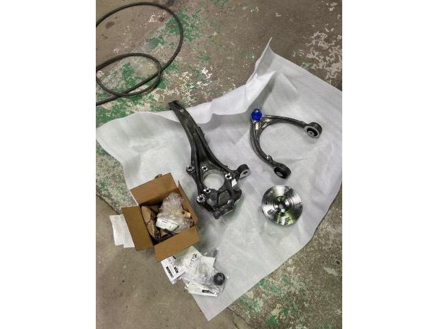 ジープ　グランドチェロキー　足周り交換