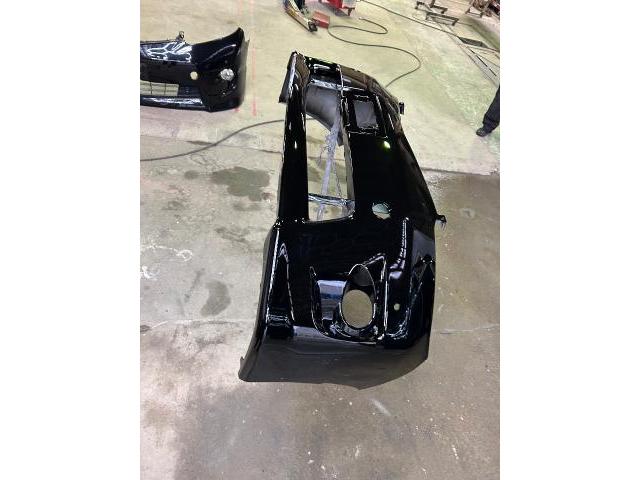 トヨタ　アルファード　フロントバンパー　フェンダー塗装