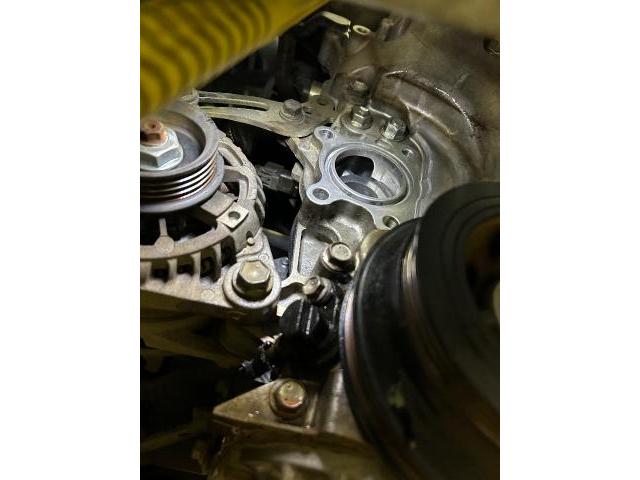 ダイハツ　ムーヴキャンバス　ウォーターポンプ交換　ベルト交換