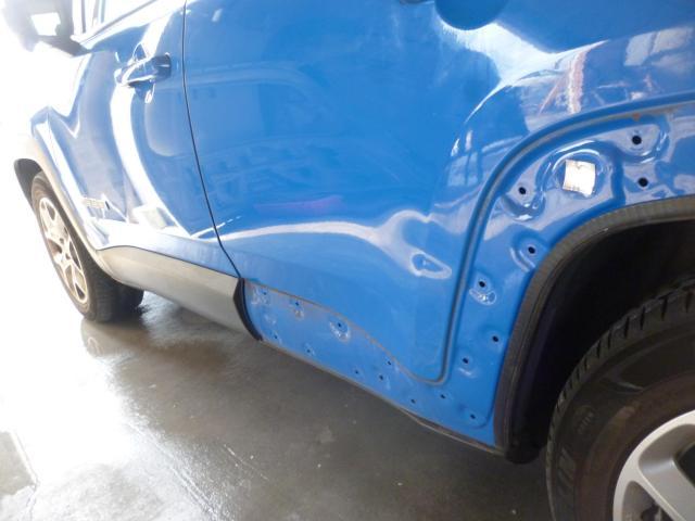 ジープ　ドア　修理　板金塗装