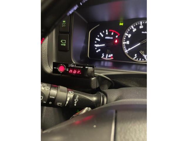 トヨタ　ハイエースバン　その他電装系取付　クルコン取り付け