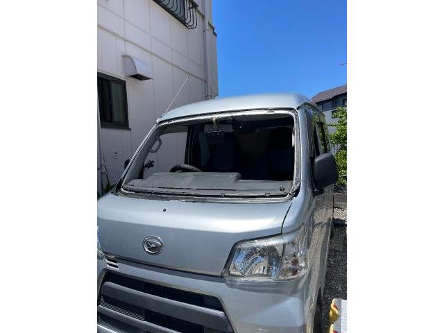 ダイハツハイゼット　フロントガラス交換　自動車ガラス交換　社外品　S321V 行田市熊谷市埼玉県深谷市本庄市鴻巣市北本市桶川市上尾市さいたま市久喜市白岡市蓮田市東松山市坂戸市群馬県茨城県東京都