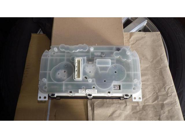 スバル　サンバートラック　電装系修理 バッテリー上がり　メーターバックライトが異常点灯
