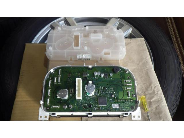 スバル　サンバートラック　電装系修理 バッテリー上がり　メーターバックライトが異常点灯
