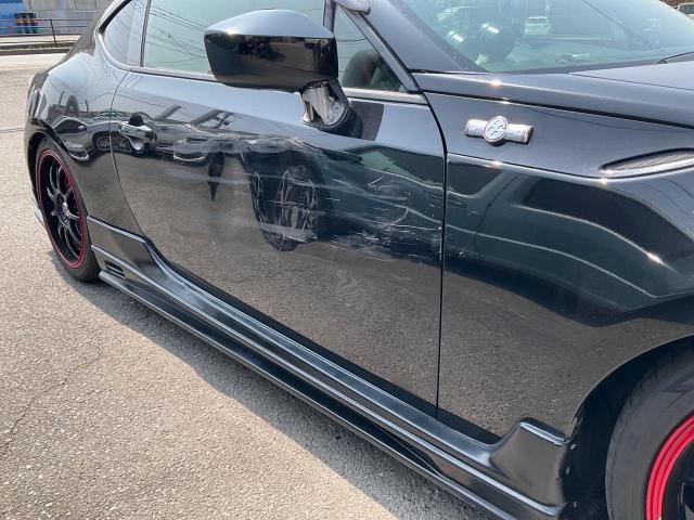 ８６　右側面事故修理　鈑金塗装　板金塗装　事故車修理　キズへこみ修理　糟屋郡　粕屋郡　須恵町　須惠町　　福岡　安い　上手い　貴方へおすすめ　口コミ　評判　良いお店