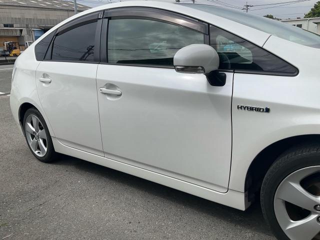 トヨタ　プリウス　スポイラー修理　板金塗装　キズ凹み修理　福岡県 糟屋郡 須恵町 鈑金塗装 安い 上手い 貴方へお勧め 口コミ 評判 良いお店