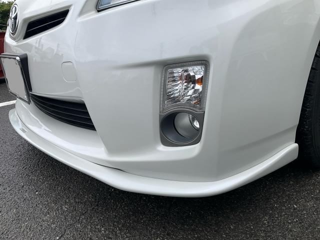 トヨタ　プリウス　スポイラー修理　板金塗装　キズ凹み修理　福岡県 糟屋郡 須恵町 鈑金塗装 安い 上手い 貴方へお勧め 口コミ 評判 良いお店