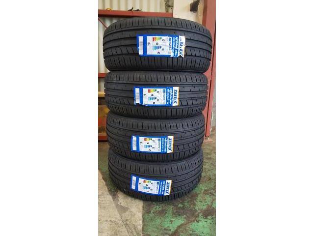 トヨタ エスティマ ミニバン 18インチ新品タイヤ持ち込み交換 都筑区 港北区 緑区 鴨居