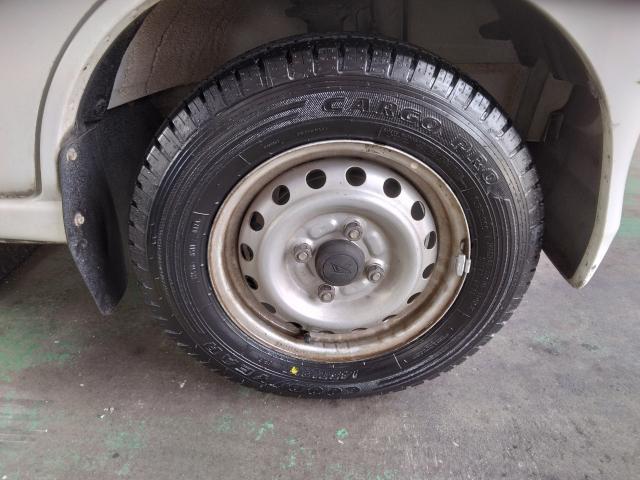 ダイハツ　ハイゼットバン　軽貨物　12インチ新品LTタイヤ持ち込み交換