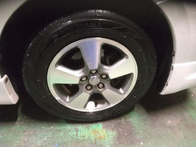 トヨタ　ウィッシュ　15インチ中古タイヤ持ち込み交換