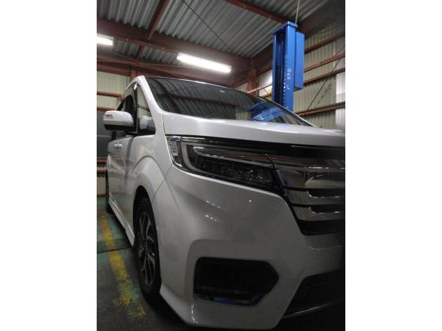 ホンダ　ステップワゴンスパーダ　ミニバン　16インチ新品タイヤ持ち込み交換