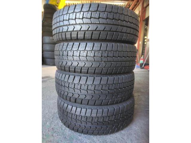 トヨタ　シエンタ　ハイブリッド　15インチ中古スダッレスタイヤ持ち込み交換