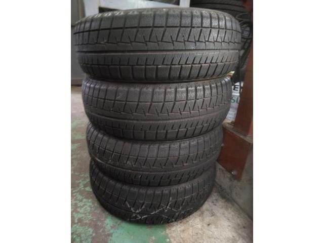 トヨタ　ＳＡＩ　ハイブリッド　16インチ中古スダッレスタイヤ持ち込み交換