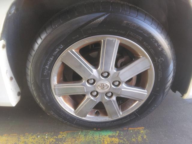 トヨタ　ヴォクシー　ミニバン　15インチ新品タイヤ持ち込み交換