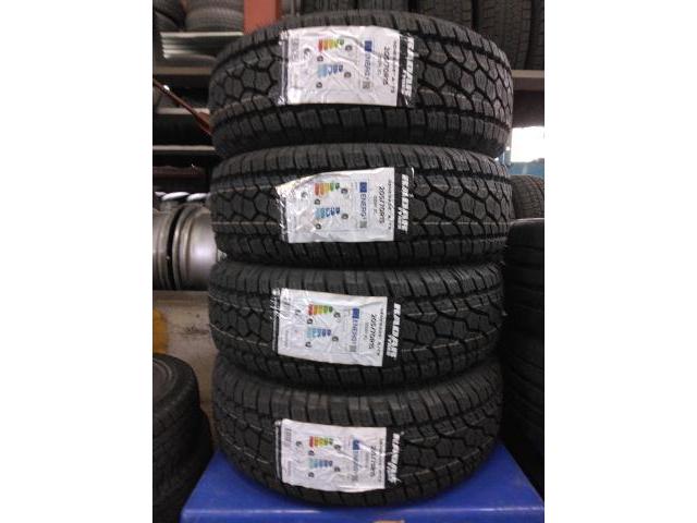 トヨタ　グランビア　15インチ新品タイヤ持ち込み交換