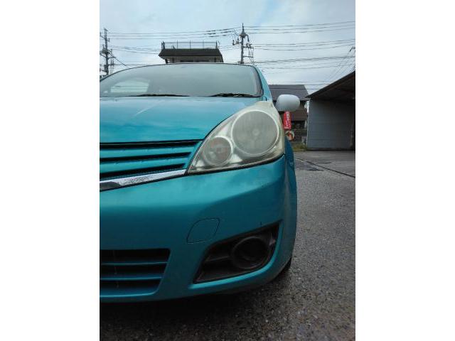 日産　ノート　コンパクトカー　バッテリー交換作業