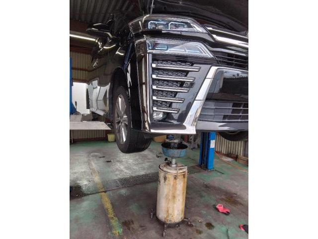 トヨタ　ヴェルファイア　18インチ中古タイヤ持ち込み交換＋エンジンオイル交換