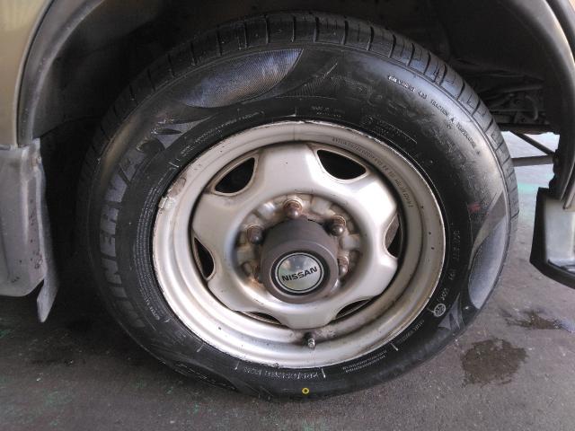 日産　ラルゴ　ミニバン　15インチ新品タイヤ持ち込み交換