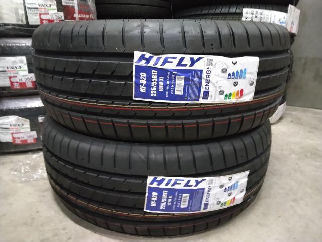 日産　フーガ　17インチ新品タイヤ持ち込み交換＋ローテーション作業